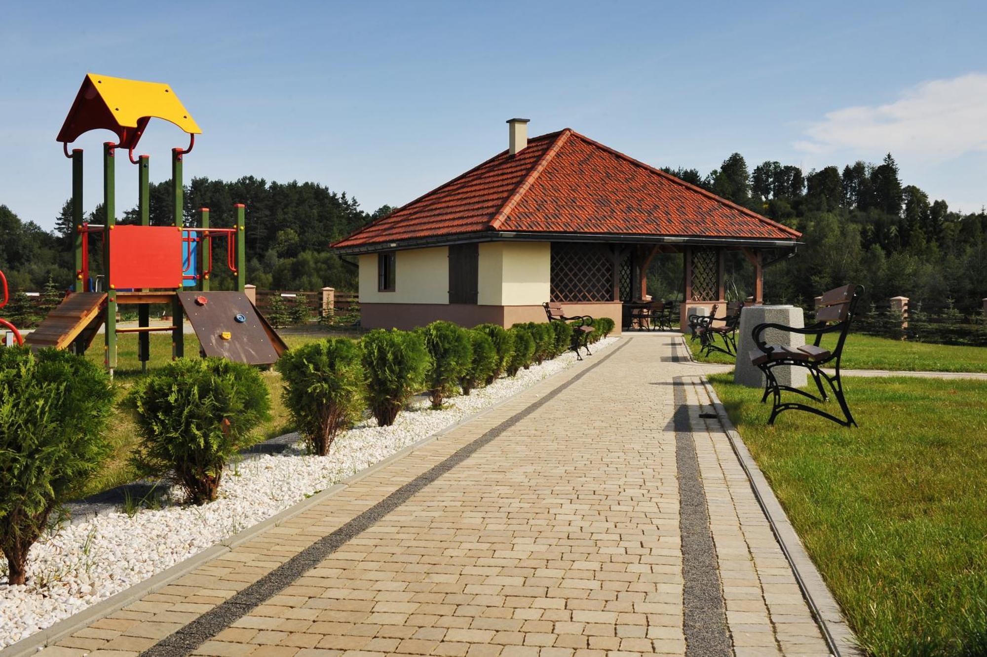 Zajazd Bieszczadzka Ostoja Ustrzyki Dolne Exterior photo