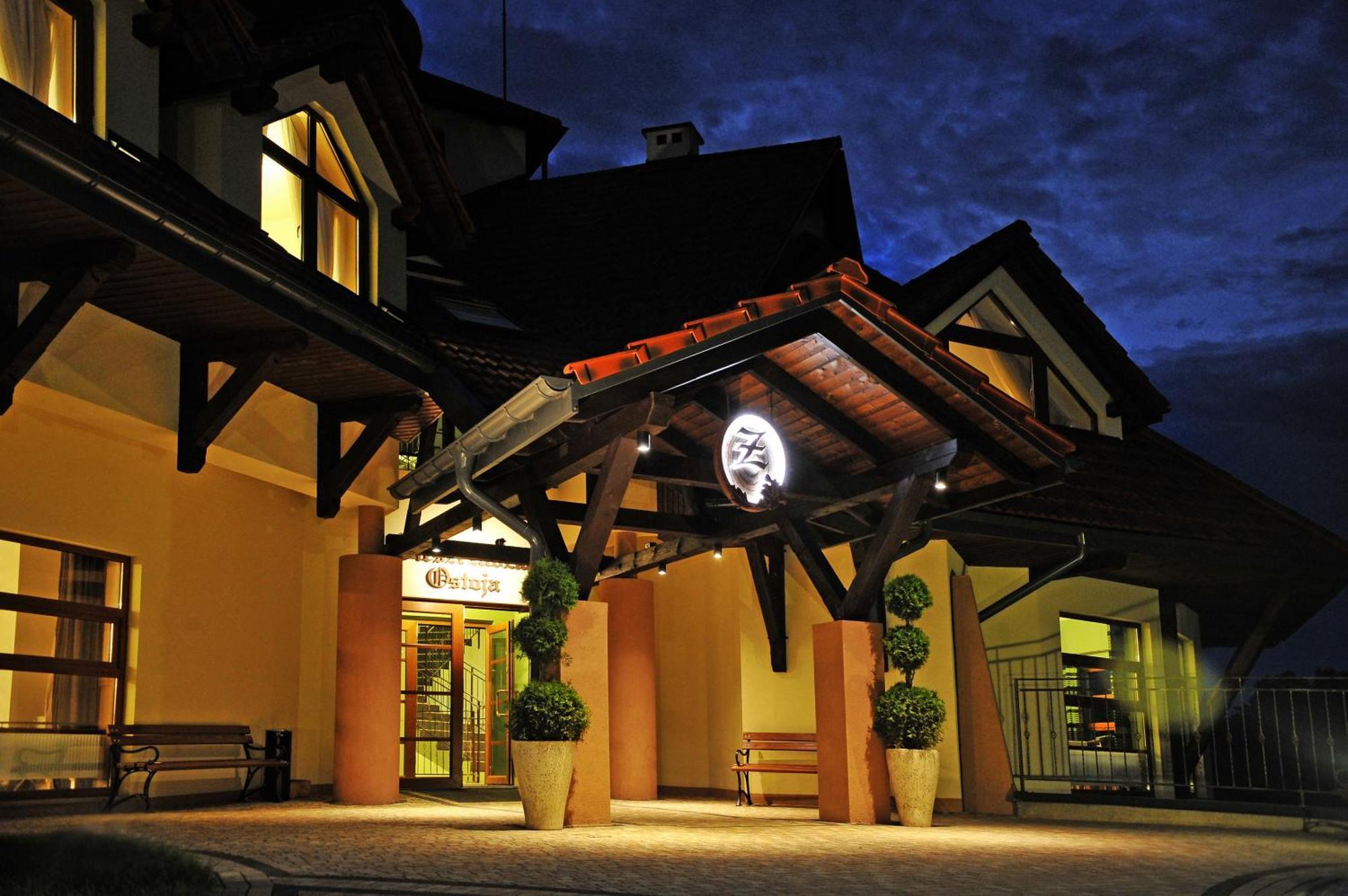 Zajazd Bieszczadzka Ostoja Ustrzyki Dolne Exterior photo